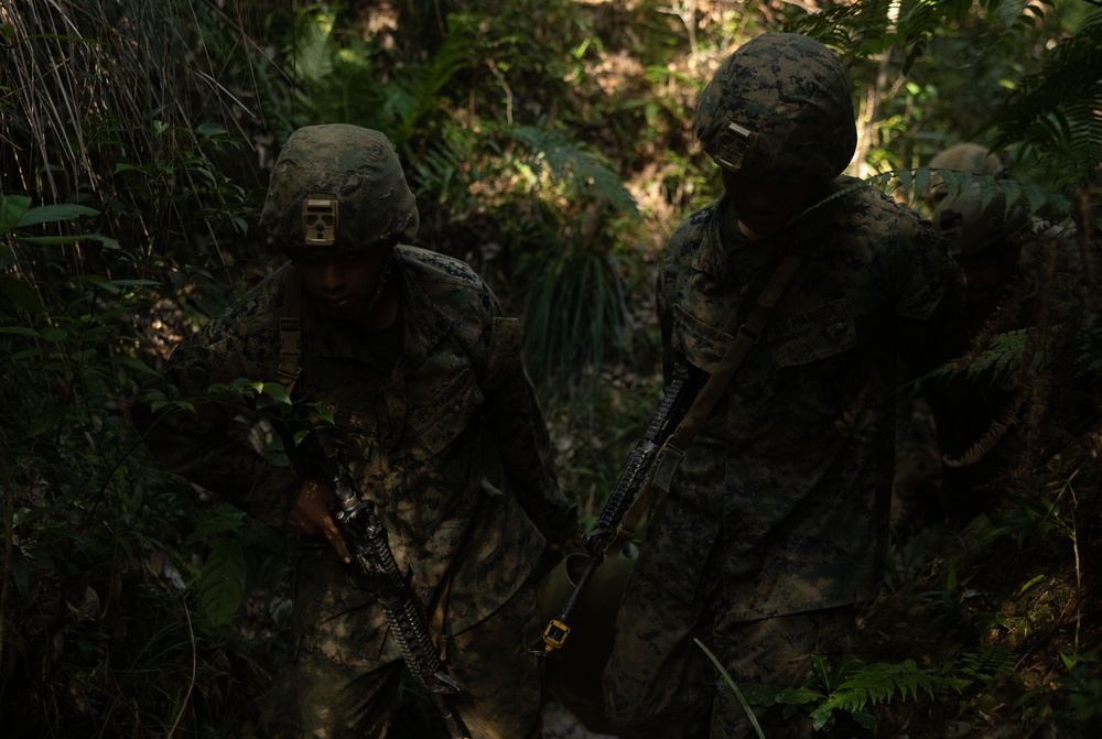 2nd LAAD Simulated Casualty Transport During Basic Jungle Skills Course       