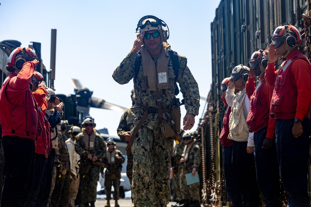 PHIBRON 4, 24th MEU visit Oak Hill