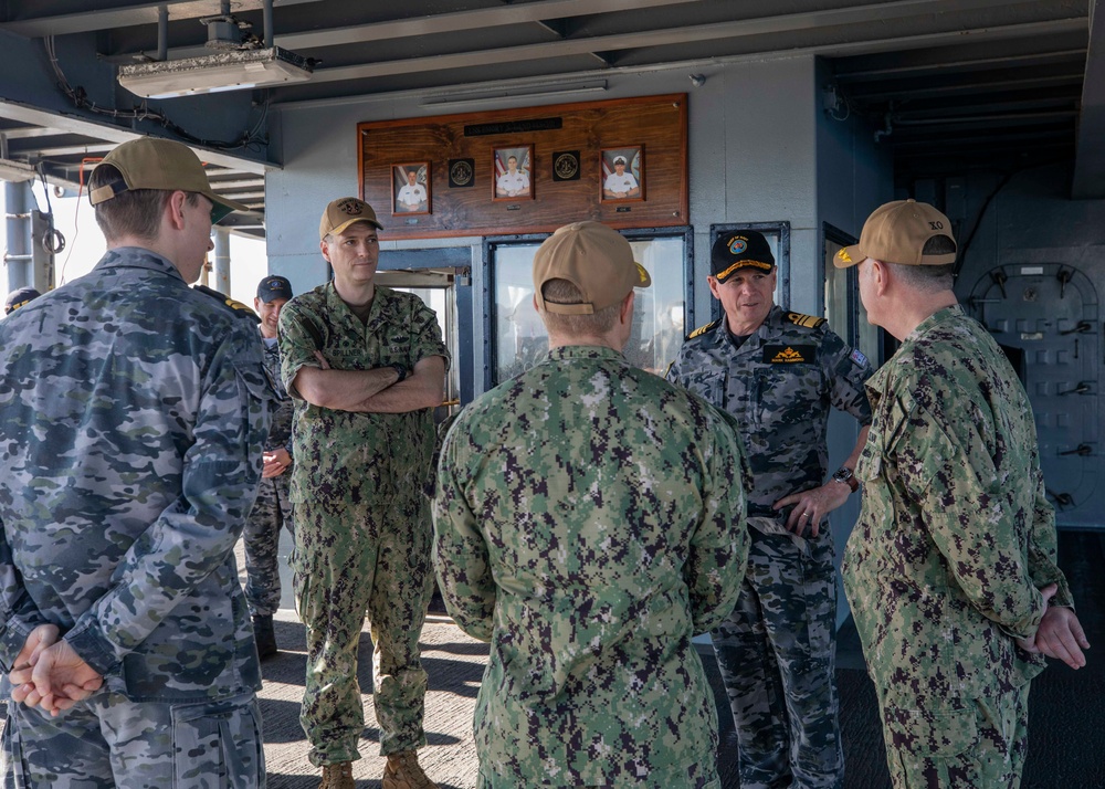 Royal Australian Chief of Navy Vice Admiral Mark Hammond Visits Emory S. Land