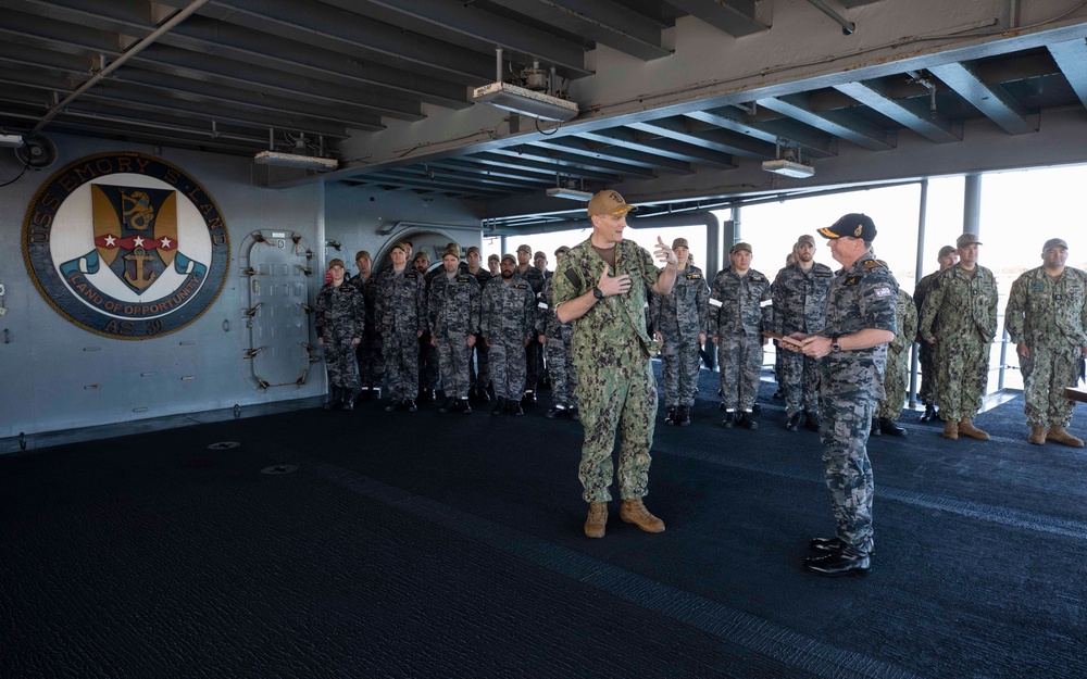 Royal Australian Chief of Navy Vice Admiral Mark Hammond Visits Emory S. Land
