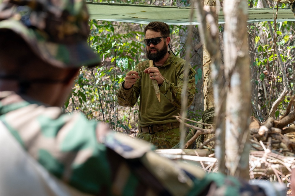 USAF, RAAF, and PNGDF exchange survival tactics during Pacific Angel 24-1