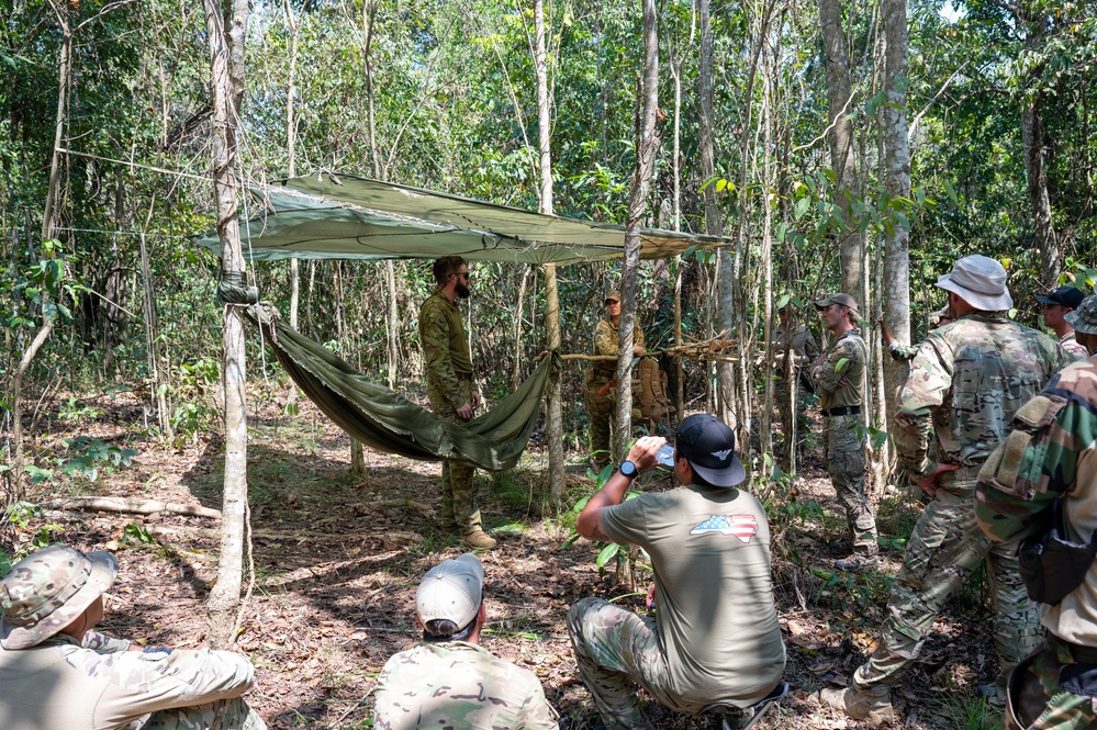 USAF, RAAF, and PNGDF exchange survival tactics during Pacific Angel 24-1