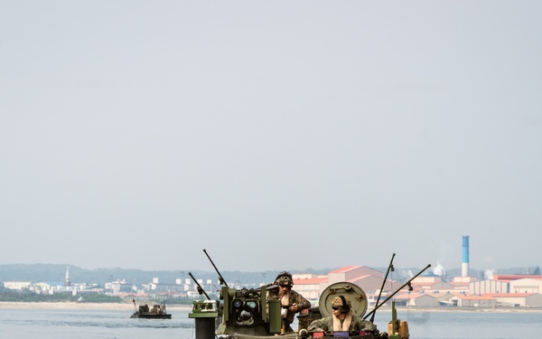 SY 24 | ACVs Reembark Harpers Ferry for Ssang Yong 24