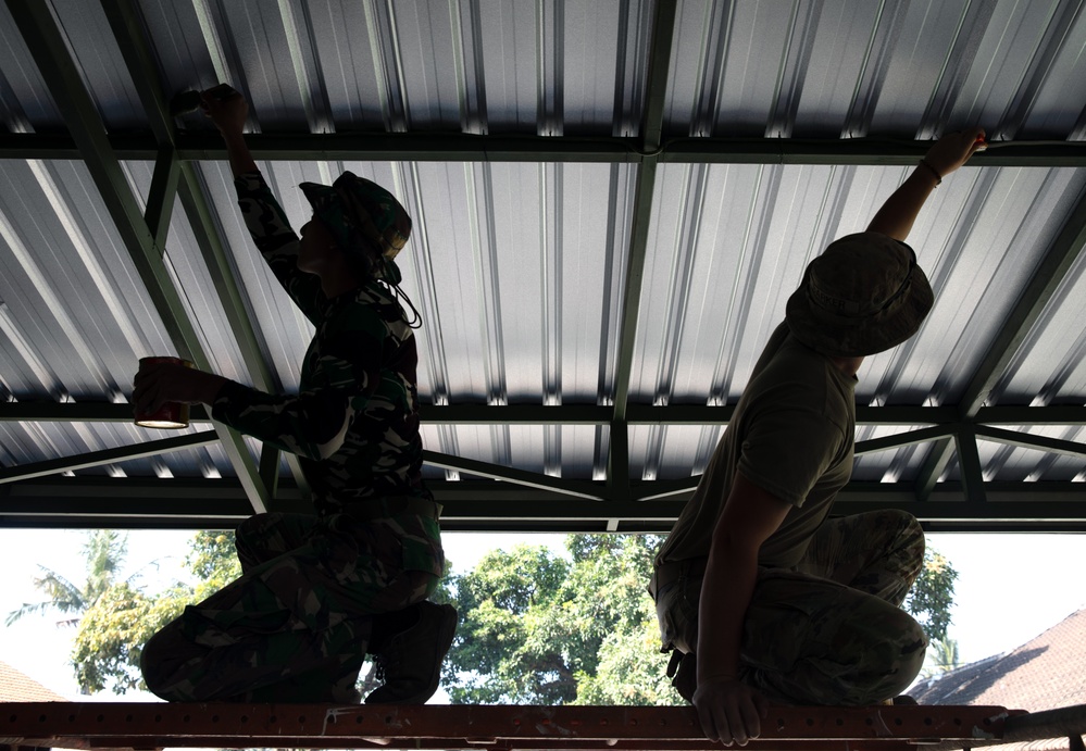 Indonesian Armed Forces partners with U.S. Army to renovate a school