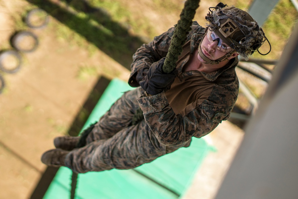 ROK Marines, 15th MEU Finish Mountain Warfare Training with MV-22 Fast-rope