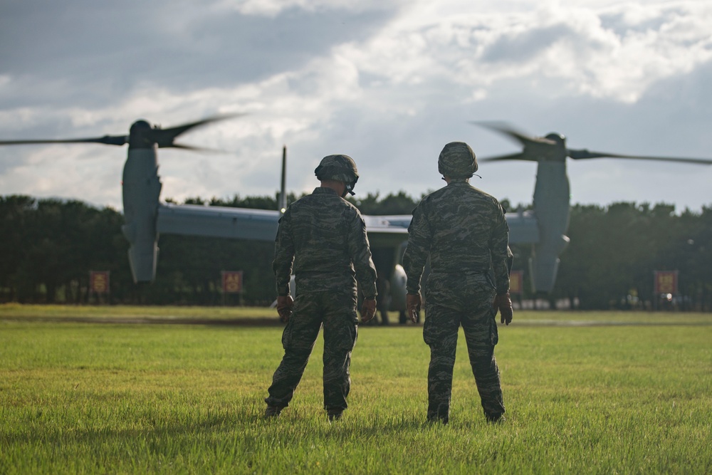 ROK Marines, 15th MEU Finish Mountain Warfare Training with MV-22 Fast-rope