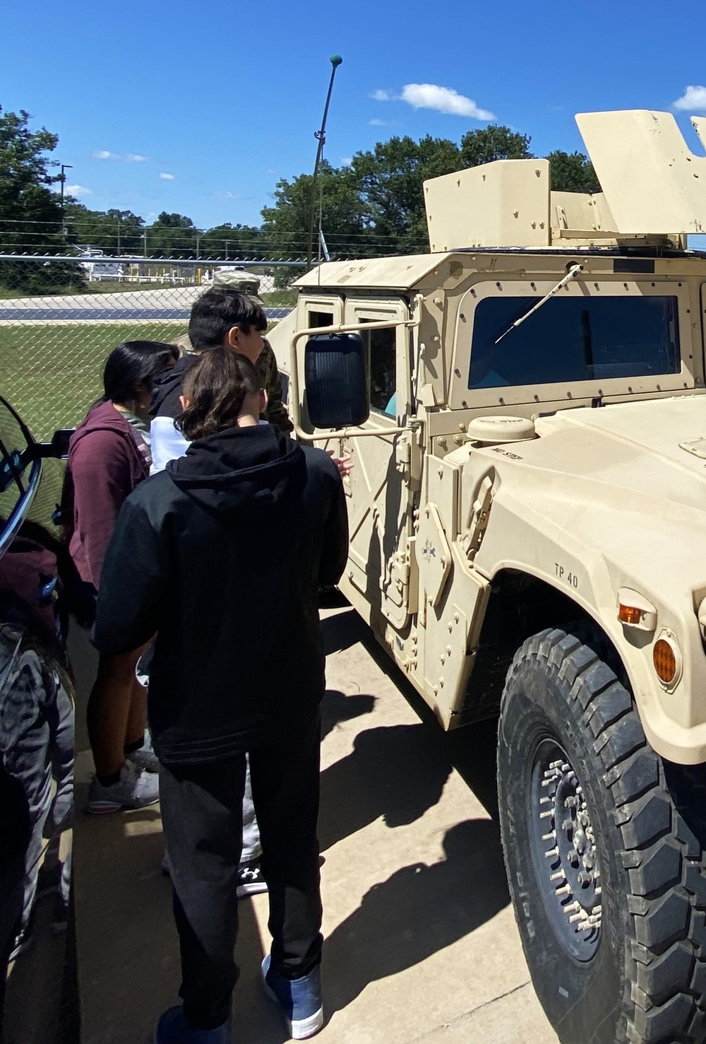 Milwaukee 9th graders experience Army life during Fort McCoy visit