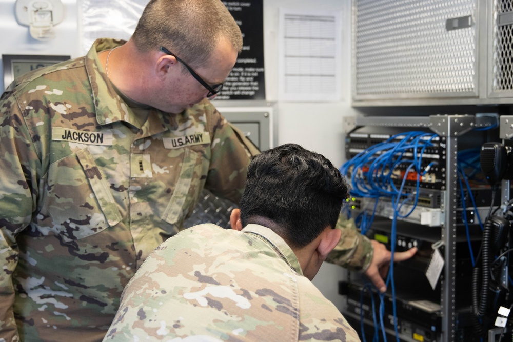 Kentucky National Guard connects communications in natural disaster prep