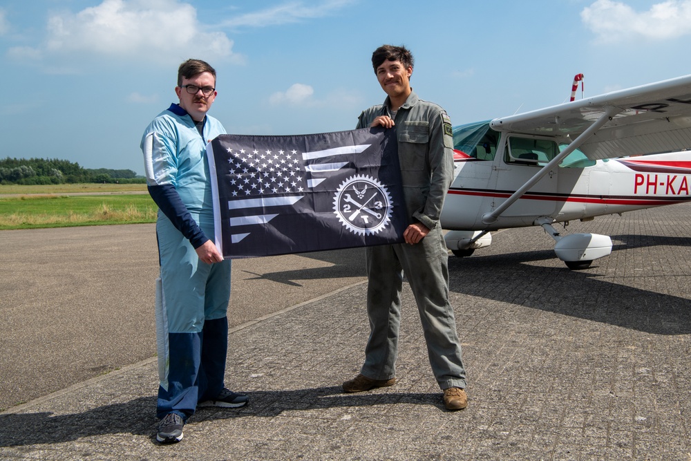 Dutch Wings Parachute Course