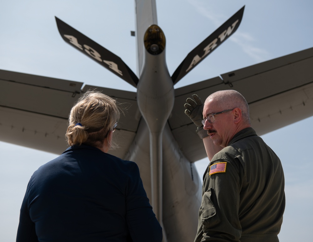 Local bosses get a lift on Air Force aircraft