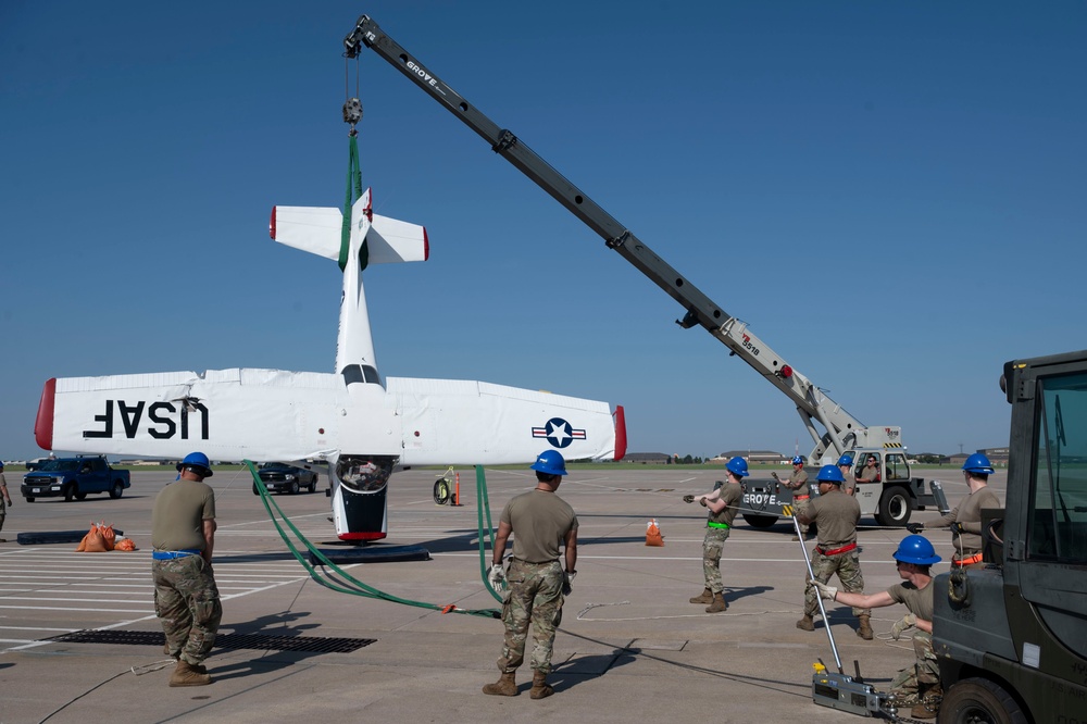 McConnell Airmen Perform Crash Damage or Disabled Aircraft Recovery Operations