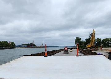 USACE Buffalo District Command Team Visits Erie Harbor
