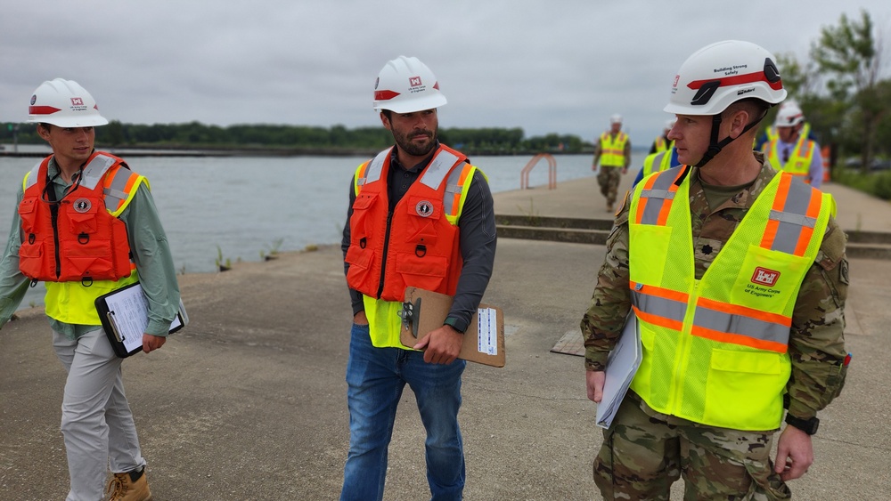 USACE Buffalo District Command Team Visits Erie Harbor