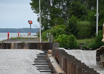 USACE Buffalo District Command Team Visits Erie Harbor