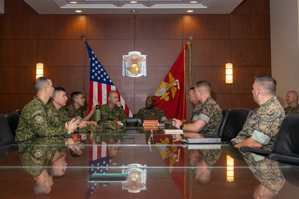 Commandant of the Colombian Marine Corps and Party Visit