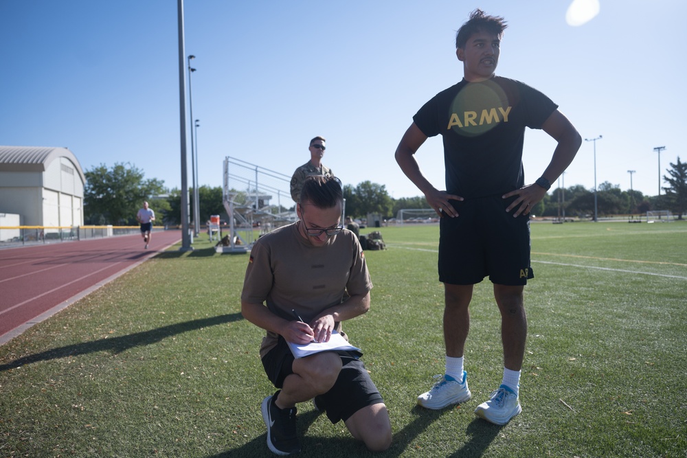 Airmen, Soldiers Perform Joint Qualification for German Armed Forces Proficiency Badge