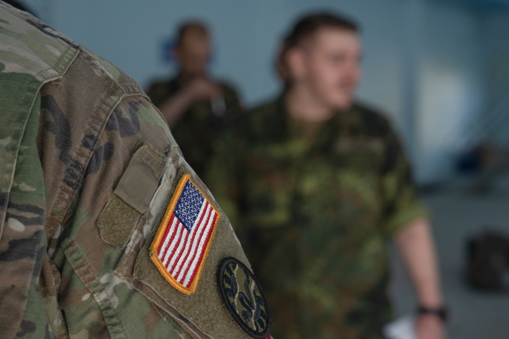 Airmen, Soldiers Perform Joint Qualification for German Armed Forces Proficiency Badge