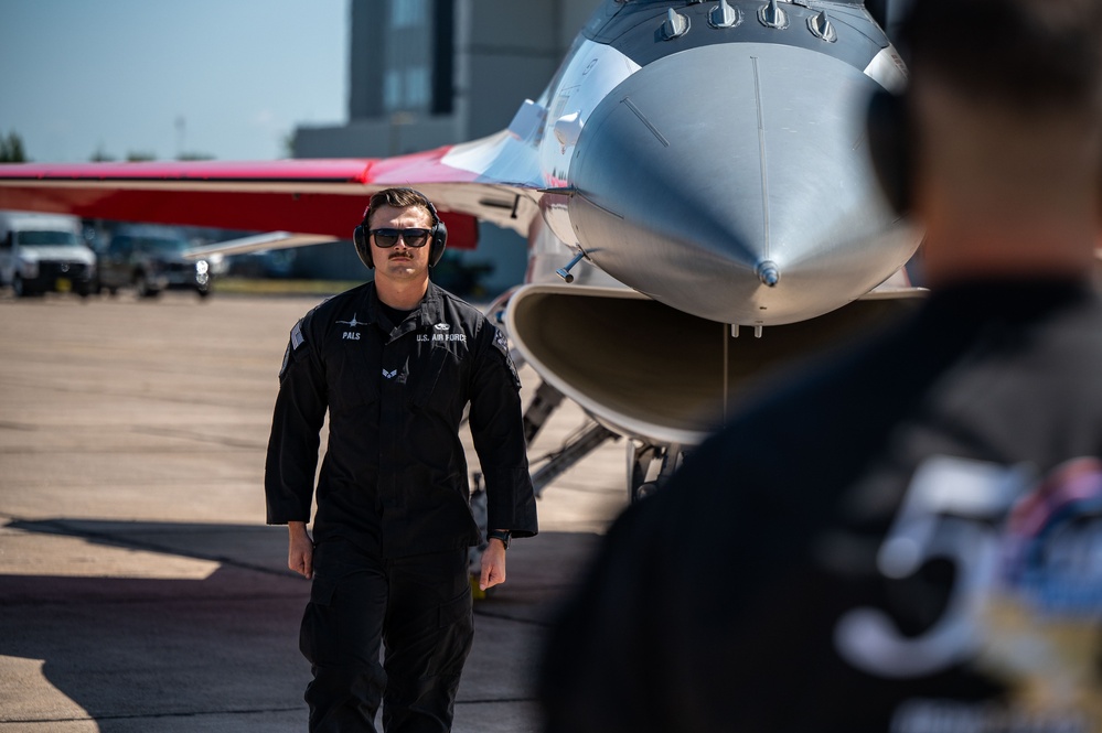 The U.S. Air Force F-16 Viper Demonstration Team performs at the Airshow Atlantic