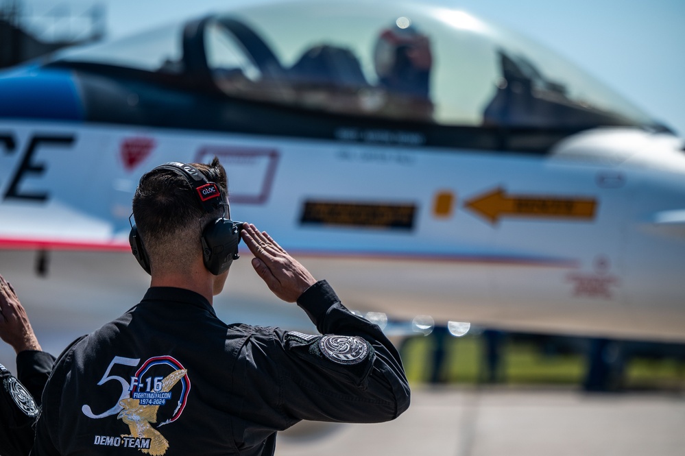 The U.S. Air Force F-16 Viper Demonstration Team performs at the Airshow Atlantic