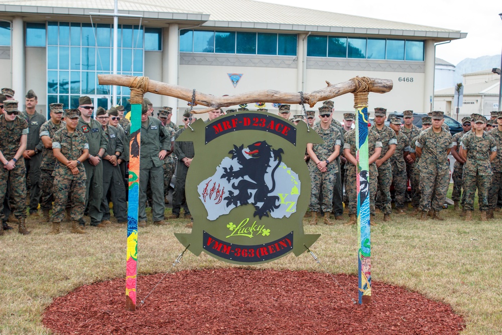 VMM-363 unveils memorial