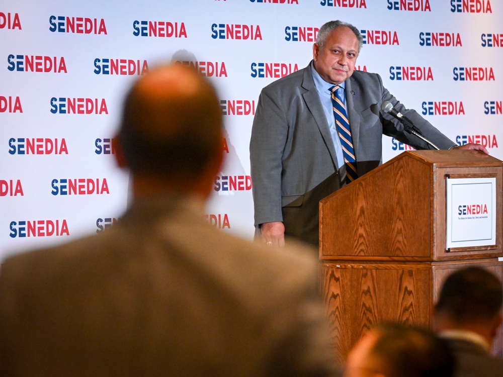 Secretary Del Toro is the Keynote Speaker at SENEDIA