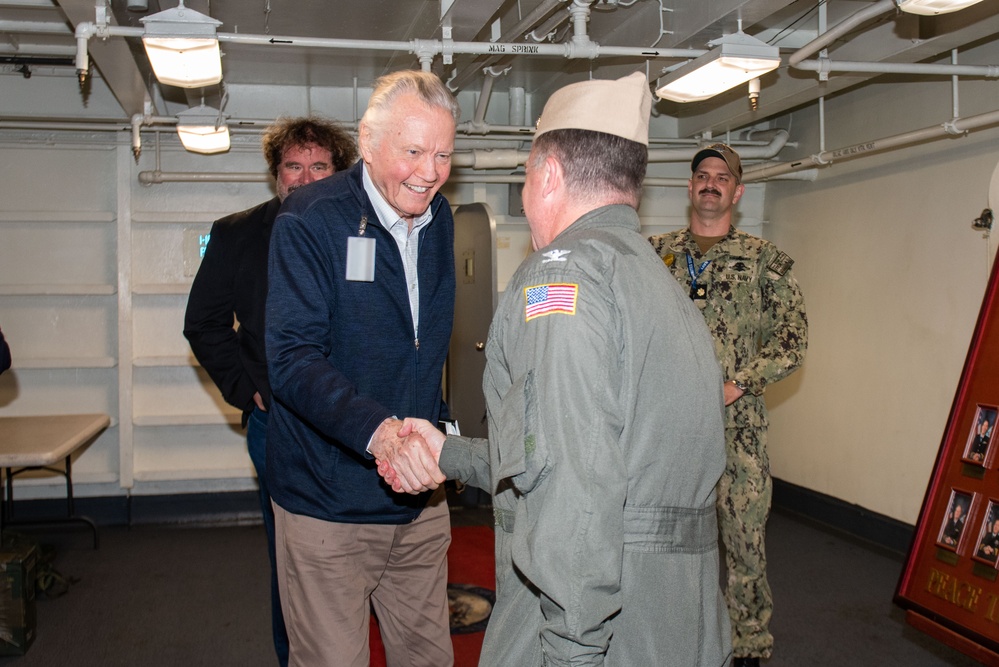 USS Ronald Reagan (CVN76) hosts Jon Voight and Sean McNamara