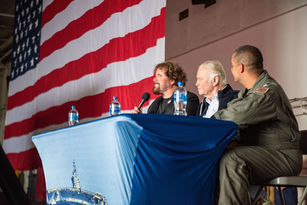 USS Ronald Reagan (CVN76) hosts Jon Voight and Sean McNamara