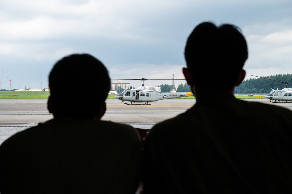 DVIDS - Images - 374 AW hosts JASDF pilot candidates during tour [Image ...