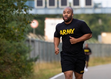 USAG Rheinland-Pfalz Soldiers complete ACFT, prioritize readiness