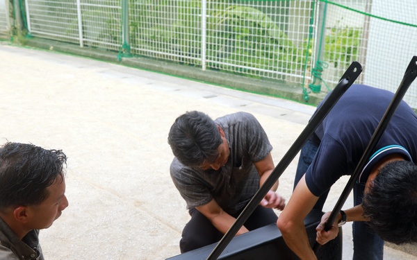 Marine ran 32 miles to raise $1000 for local community