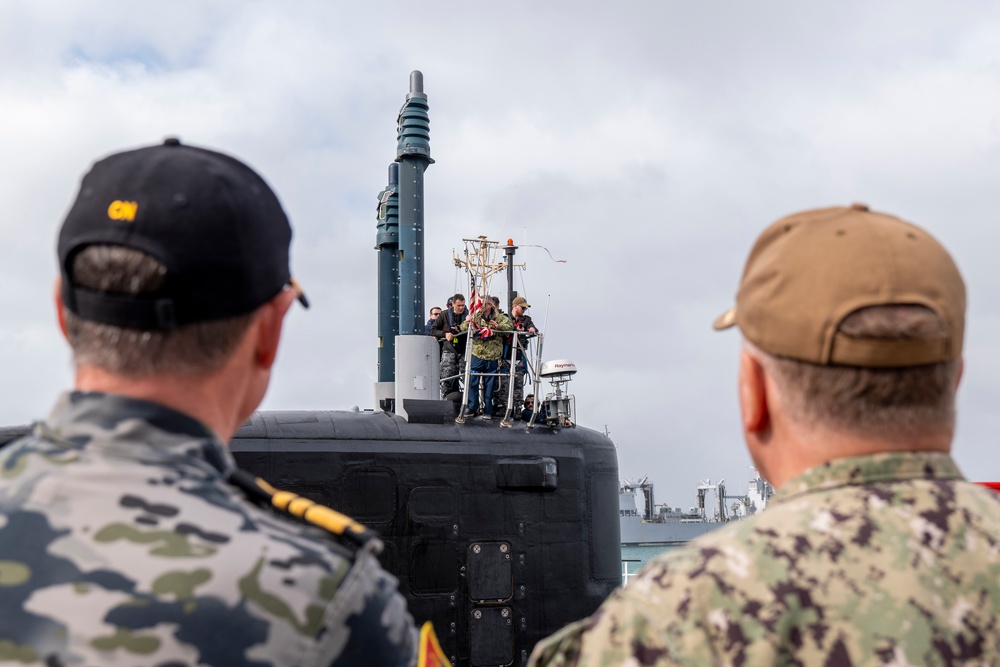 USS Hawaii Arrives at HMAS Stirling as Part of AUKUS Pillar 1