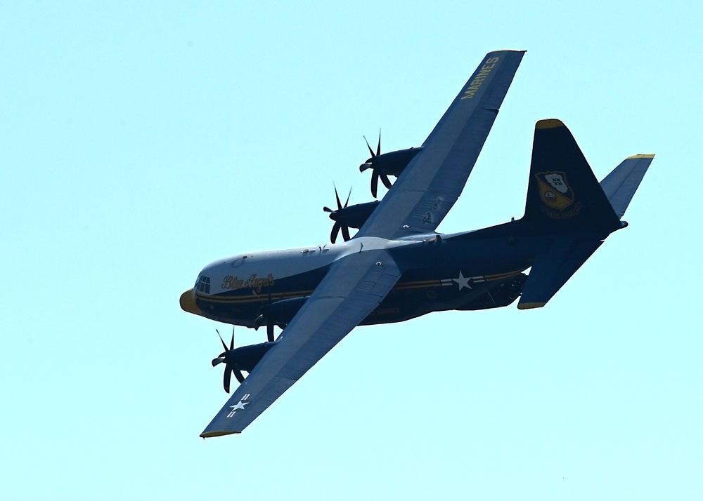 The U.S. Navy Flight Demonstration Team, the Blue Angels, perform in Wichita, Kansas at the Frontiers In Flight Air Show. (U.S. Navy photo by Chief Mass Communication Specialist Michael Russell/Released)