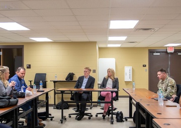 US Senator meets with Oklahoma National Guard leaders of cUAS program