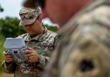 US Senator meets with Oklahoma National Guard leaders of cUAS program