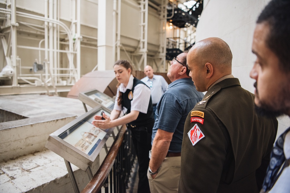 Baltimore District Commander Tours U.S. Capitol Dome