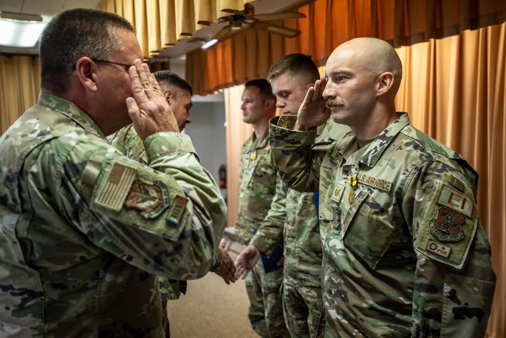 220 EIS celebrates deployers