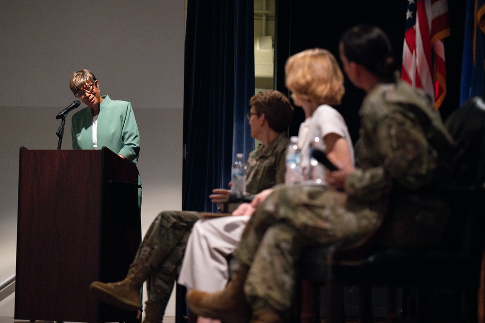 Scott AFB hosts leadership panel discussion for Women’s Equality Day