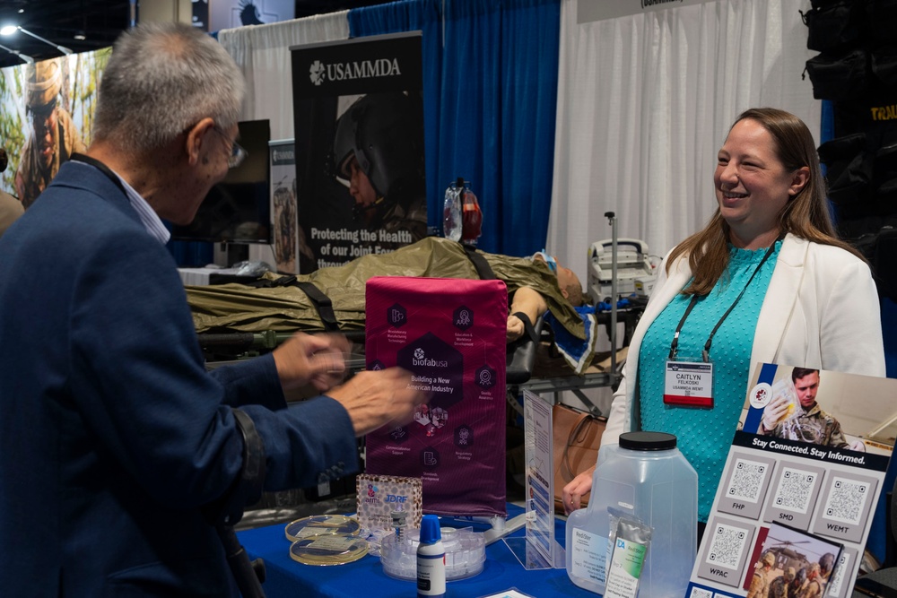 USAMMDA Warfighter Expeditionary Medicine, Treatment team showcases developing medical capabilities during MHSRS