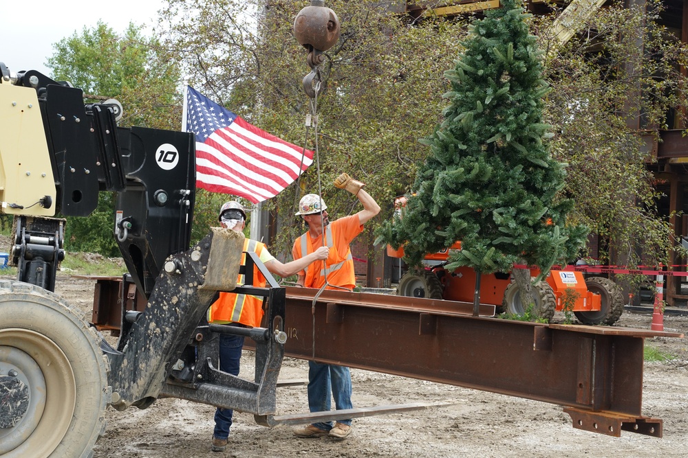 Air Mobility Command Headquarters &amp;quot;topped out&amp;quot;