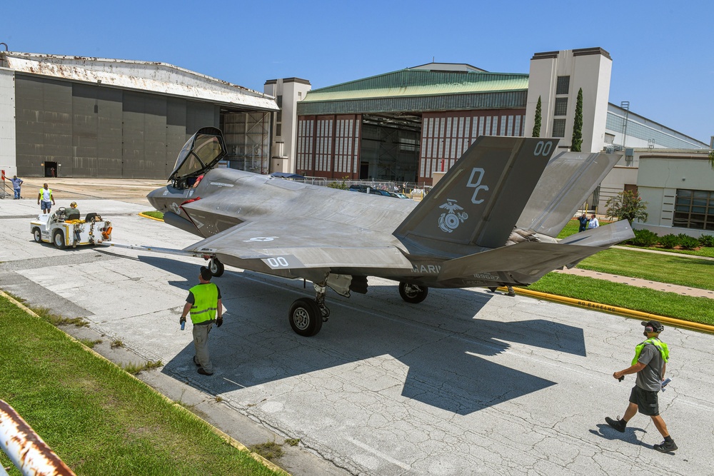 Fleet Readiness Center Southeast inducts first F-35B aircraft and F135 power module for depot-level work