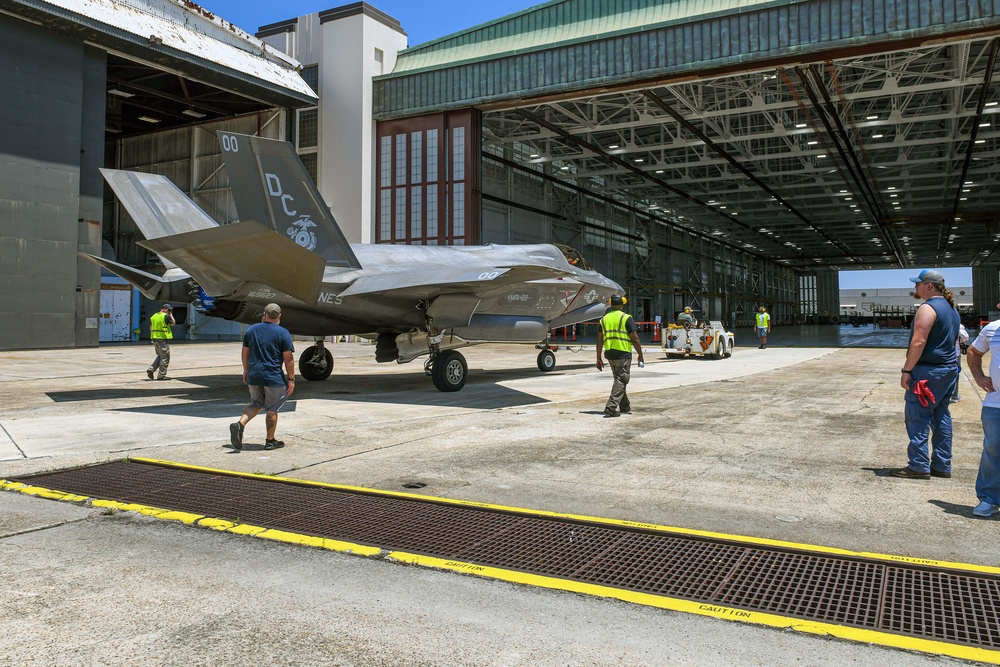 Fleet Readiness Center Southeast inducts first F-35B aircraft and F135 power module for depot-level work