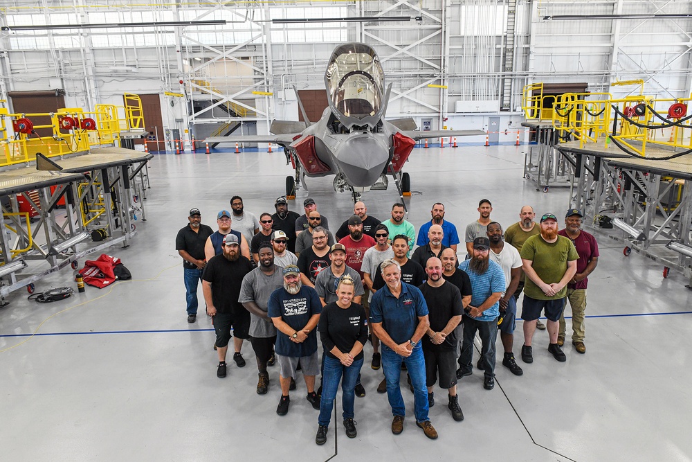 Fleet Readiness Center Southeast inducts first F-35B aircraft and F135 power module for depot-level work