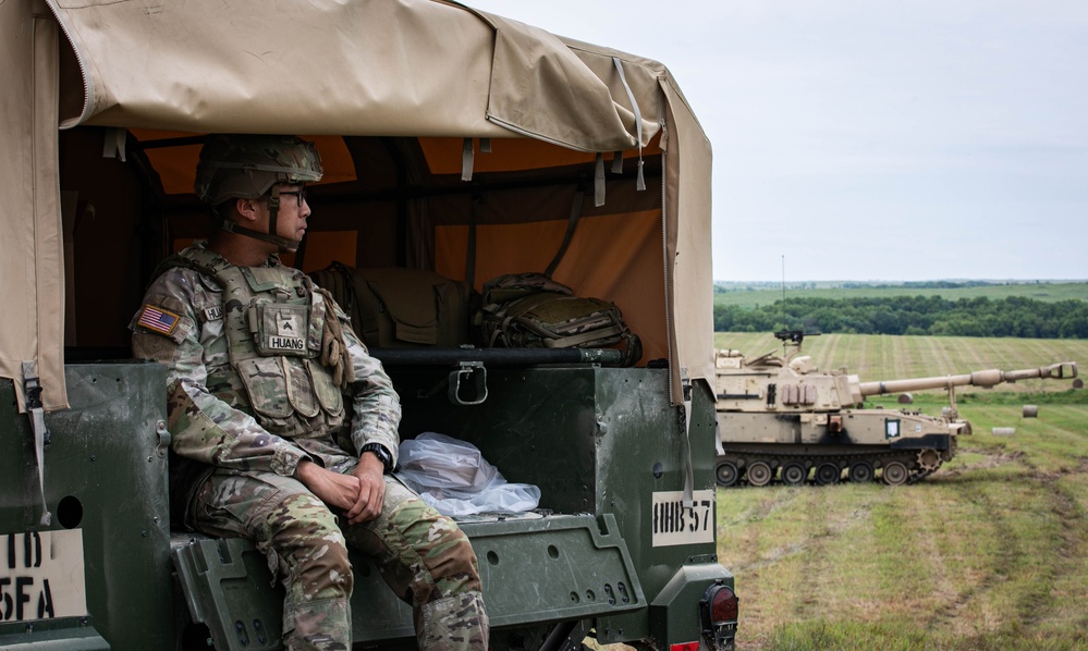 Hamilton's Own Conducts Paladin Live Fire Exercise