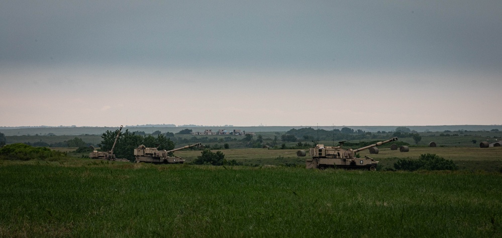 Hamilton's Own Conducts Paladin Live Fire Exercise