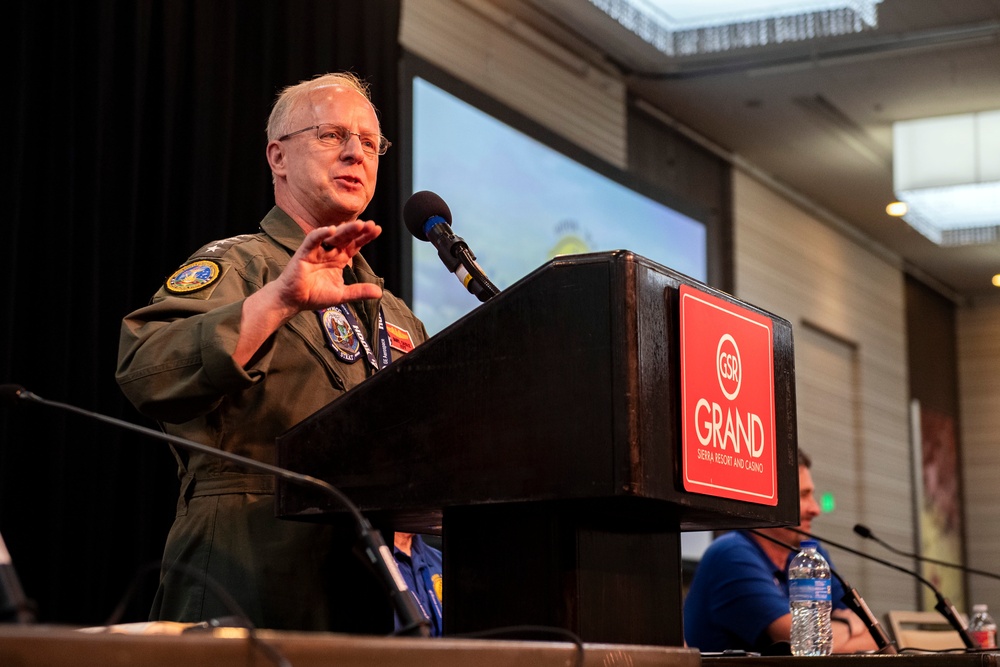 Adm. Daryl Caudle speaks at 2024 Tailhook Association symposium