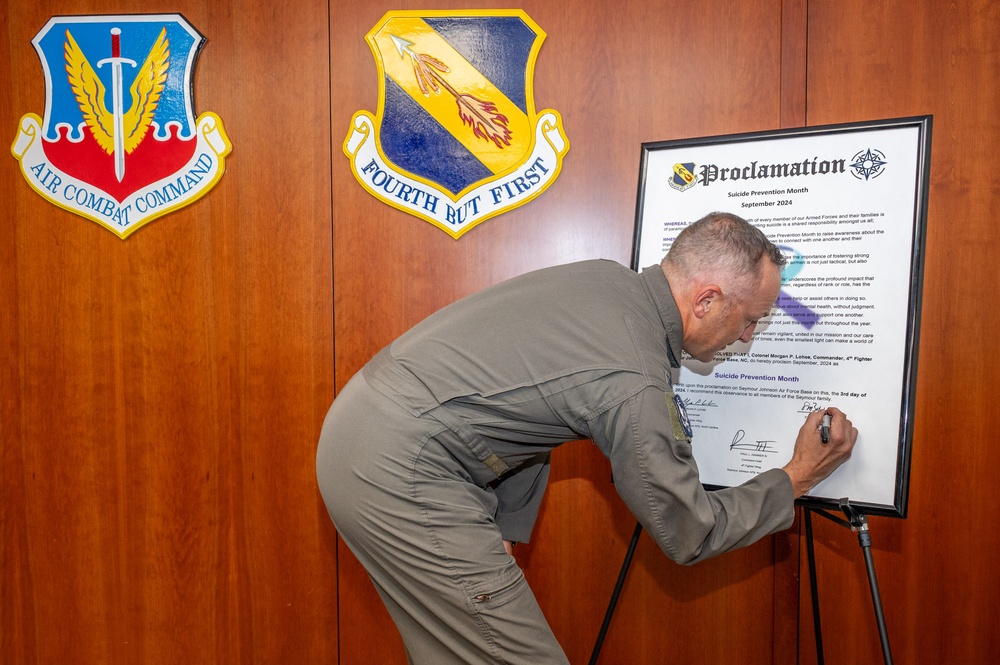 4th Fighter Wing command team signs Suicide Prevention Proclamation