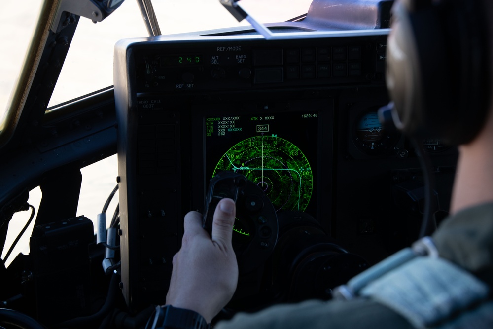 VMGR-153 trains during flight operations in Idaho