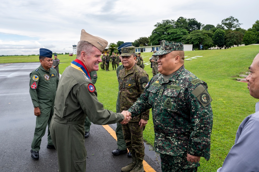 Commander of U.S. Indo-Pacific Command tours Basa Air Base in the Philippines