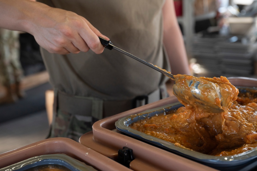 Services Airmen feed the masses at Agile Flag 24-3