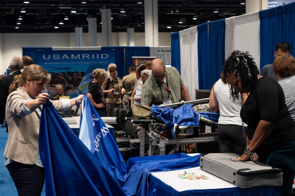 USAMMDA team wraps exhibits on MHSRS day three